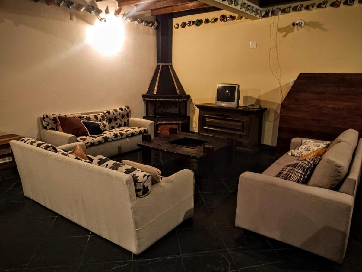 Pousada Casa Amarela Piracaia Buitenkant foto