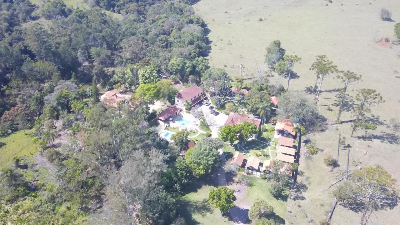 Pousada Casa Amarela Piracaia Buitenkant foto