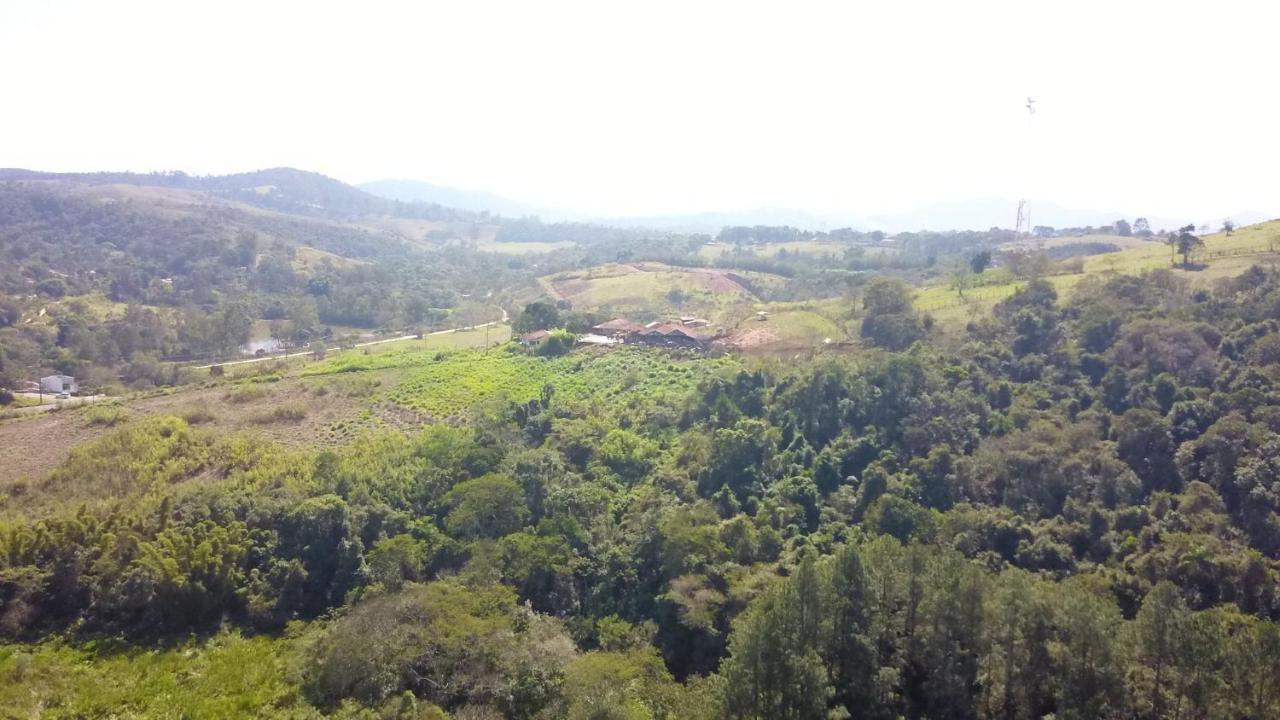 Pousada Casa Amarela Piracaia Buitenkant foto