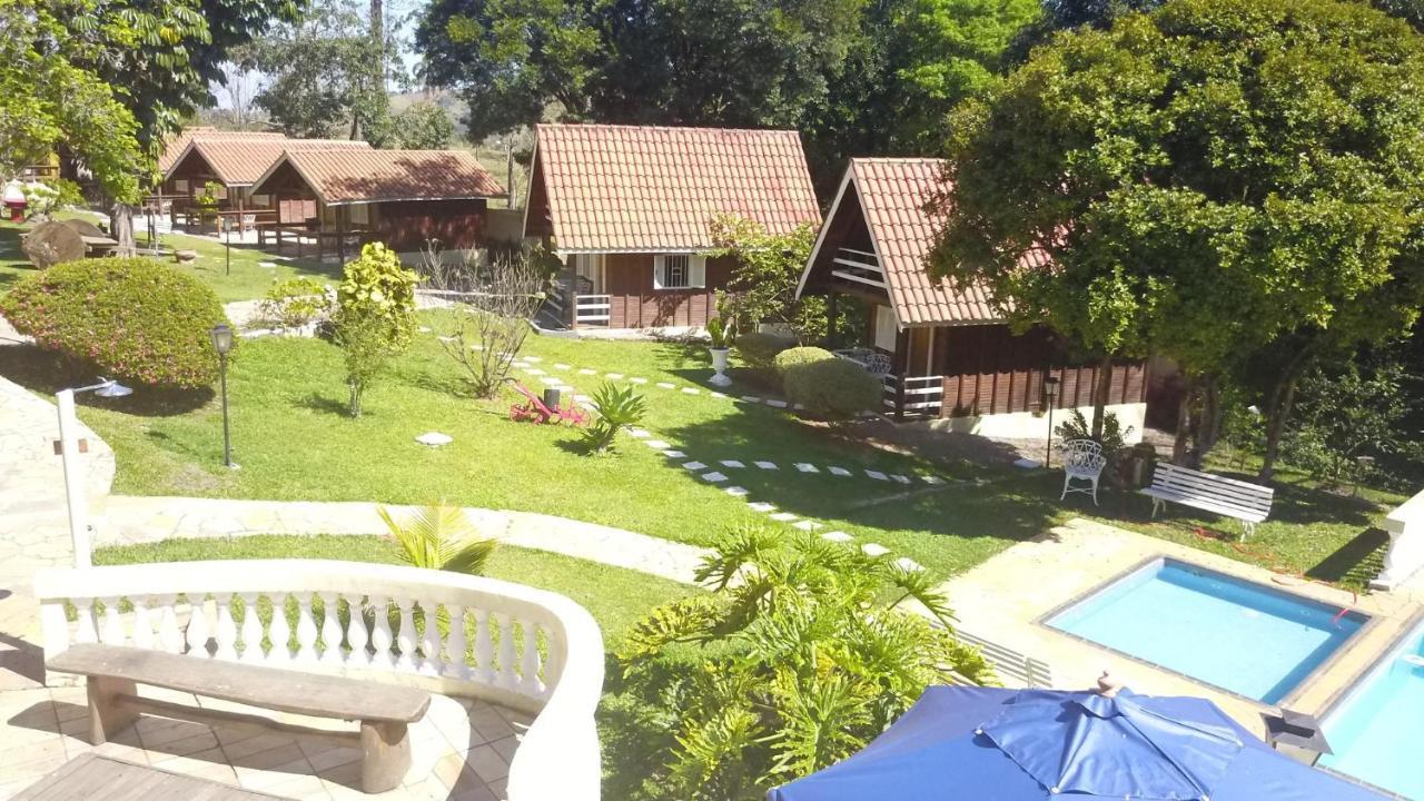 Pousada Casa Amarela Piracaia Buitenkant foto
